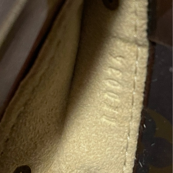 Authentic LV monogram vinyl neo cabas tote - Picture 17 of 17